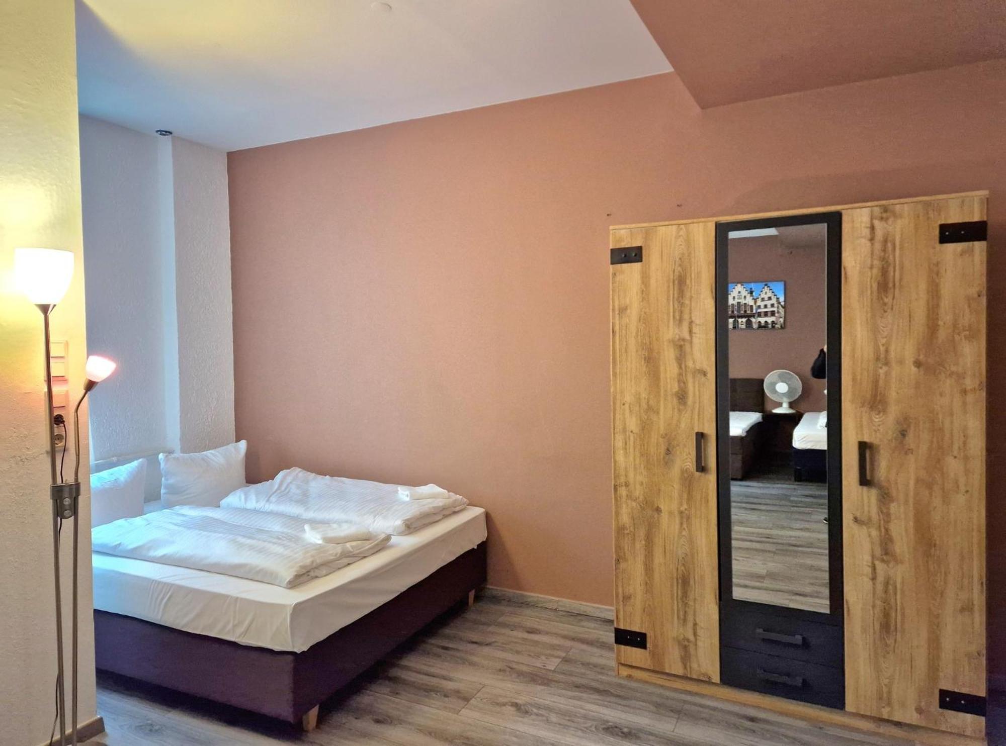 Trip Inn Budget Hotel Messe Frankfurt pe Main Exterior foto