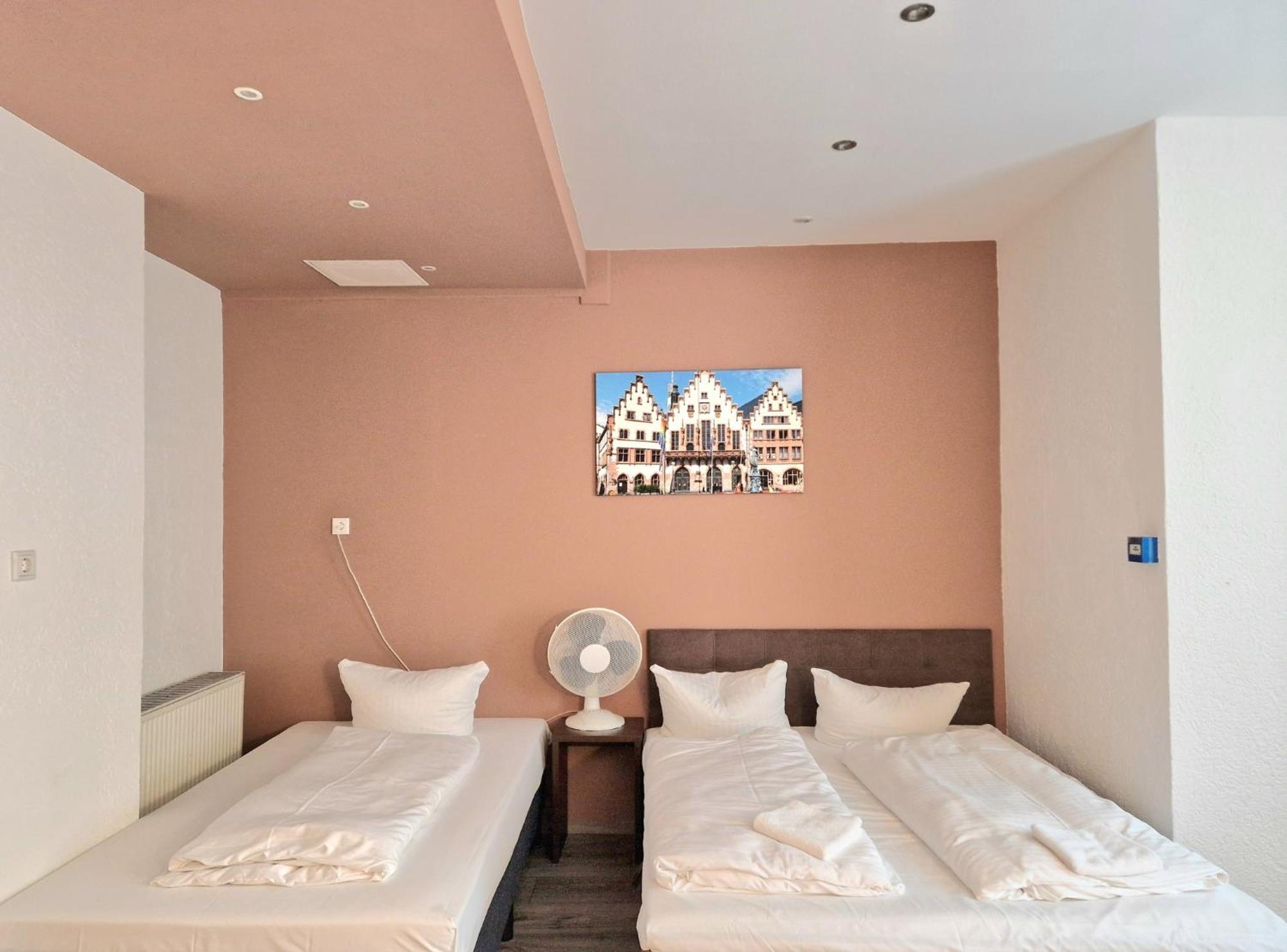 Trip Inn Budget Hotel Messe Frankfurt pe Main Exterior foto