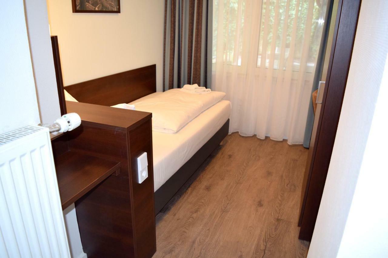 Trip Inn Budget Hotel Messe Frankfurt pe Main Exterior foto